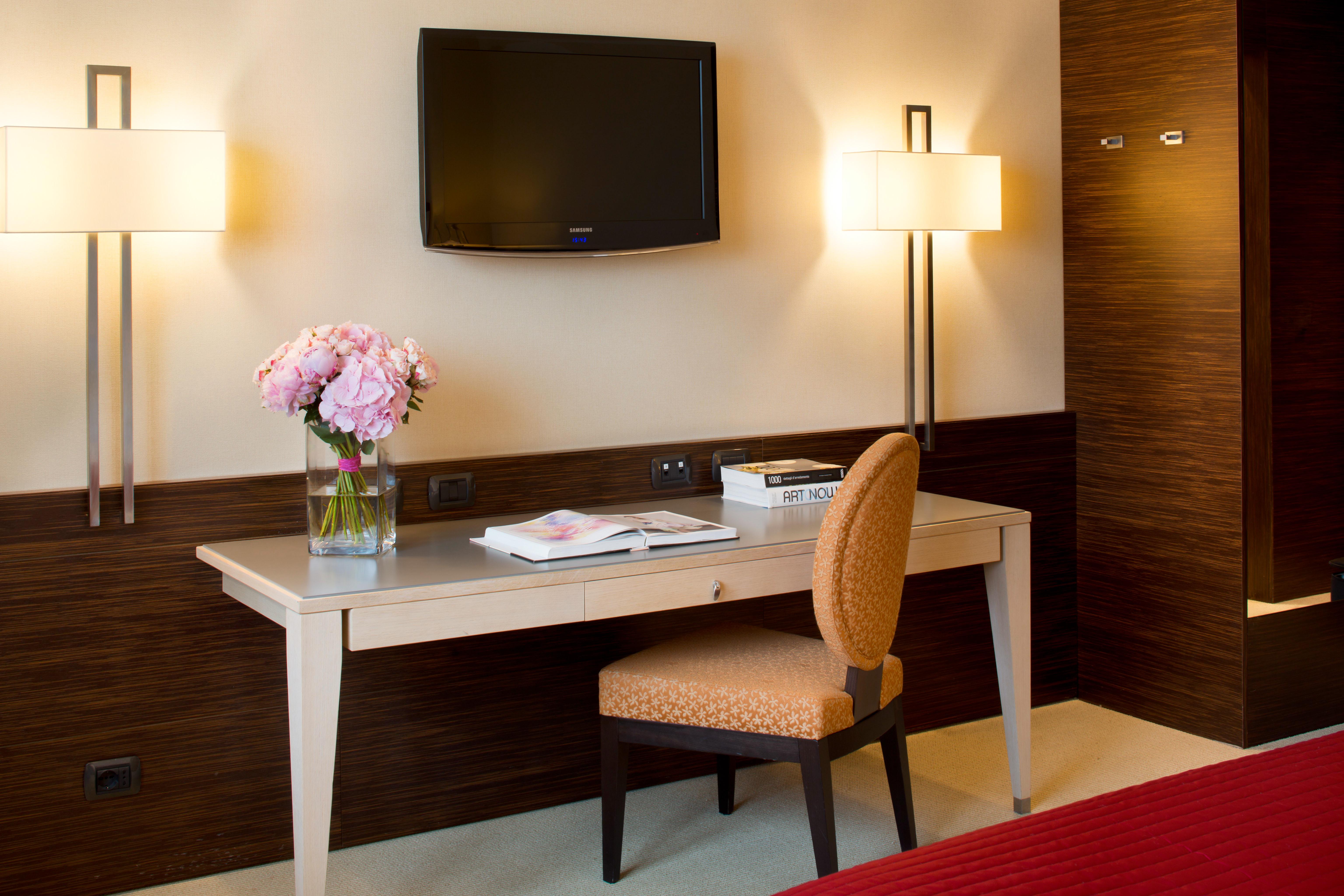 Starhotels Grand Milan Saronno Kültér fotó
